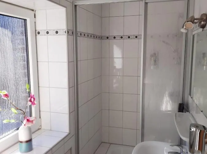 Jumas Отель Бад-Цвишенан